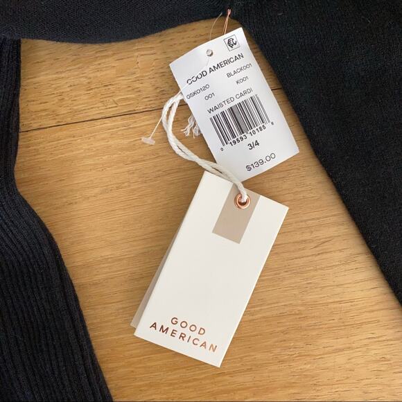 Good American - Waisted Cardi in Black - Picture 2 of 5